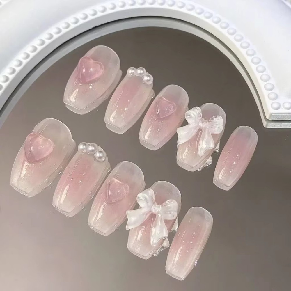 Nail Art Y2K - เล็บปลอมสีชมพูหวานสไตล์เจ้าหญิง น่ารัก ถอดออกได้ ทำมือ งานศิลปะตกแต่งเล็บ Y2K