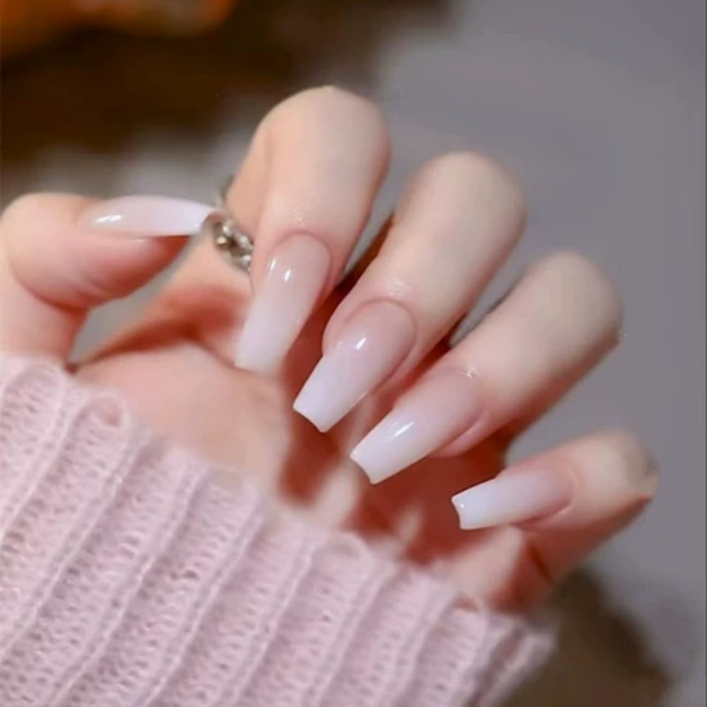 Nail Art Jelly - 24 ชิ้น/กล่อง เล็บปลอมทรงโลงศพยาว ลายดอกกุหลาบ พร้อมกาวติดเล็บ สีชมพูนู้ด