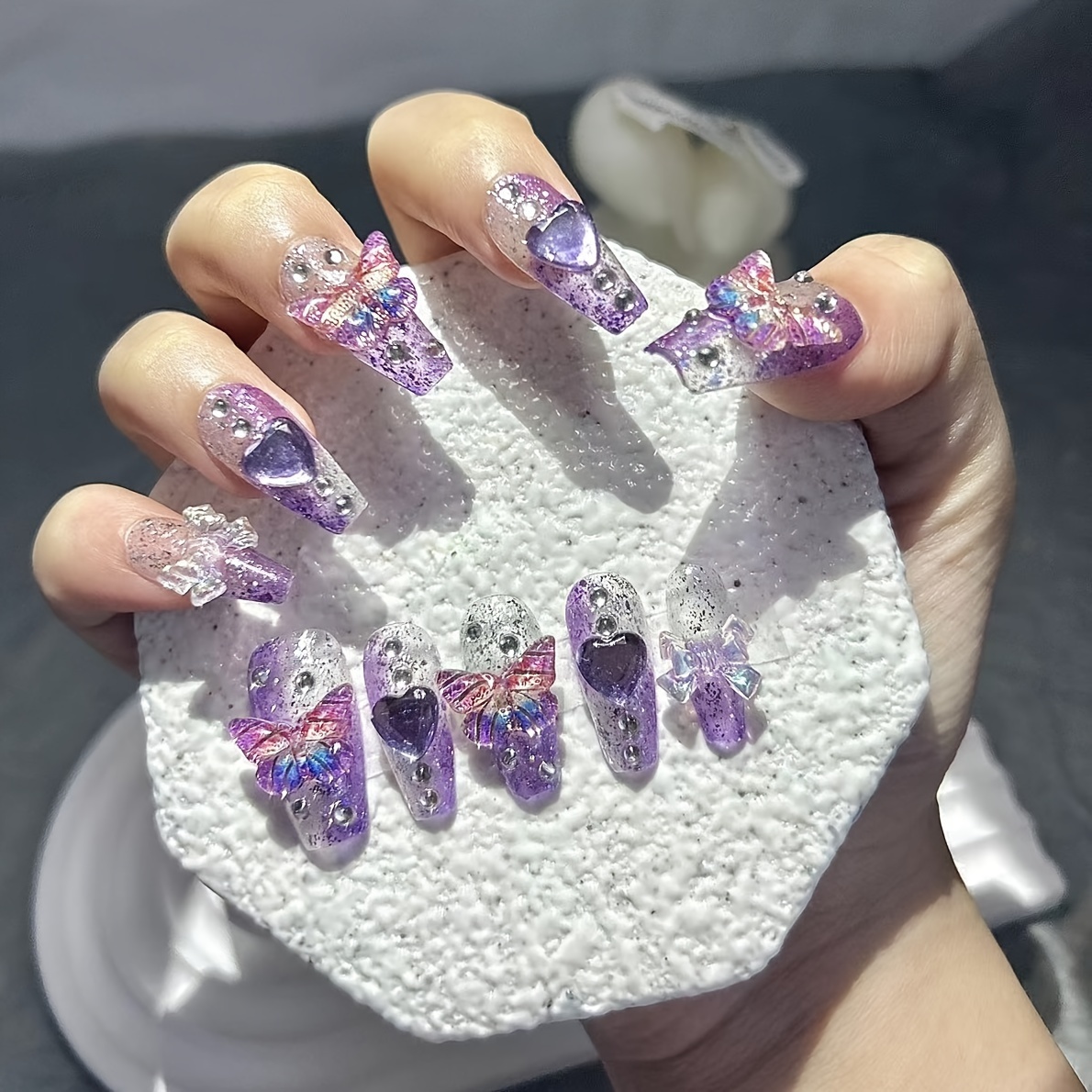 Nail Art Y2K - 10 ชิ้นสีม่วงแฟนตาซีผีเสื้อเล็บปลอมหัวใจเพชรประกายเล็บ Patch Y2K Spice Girls