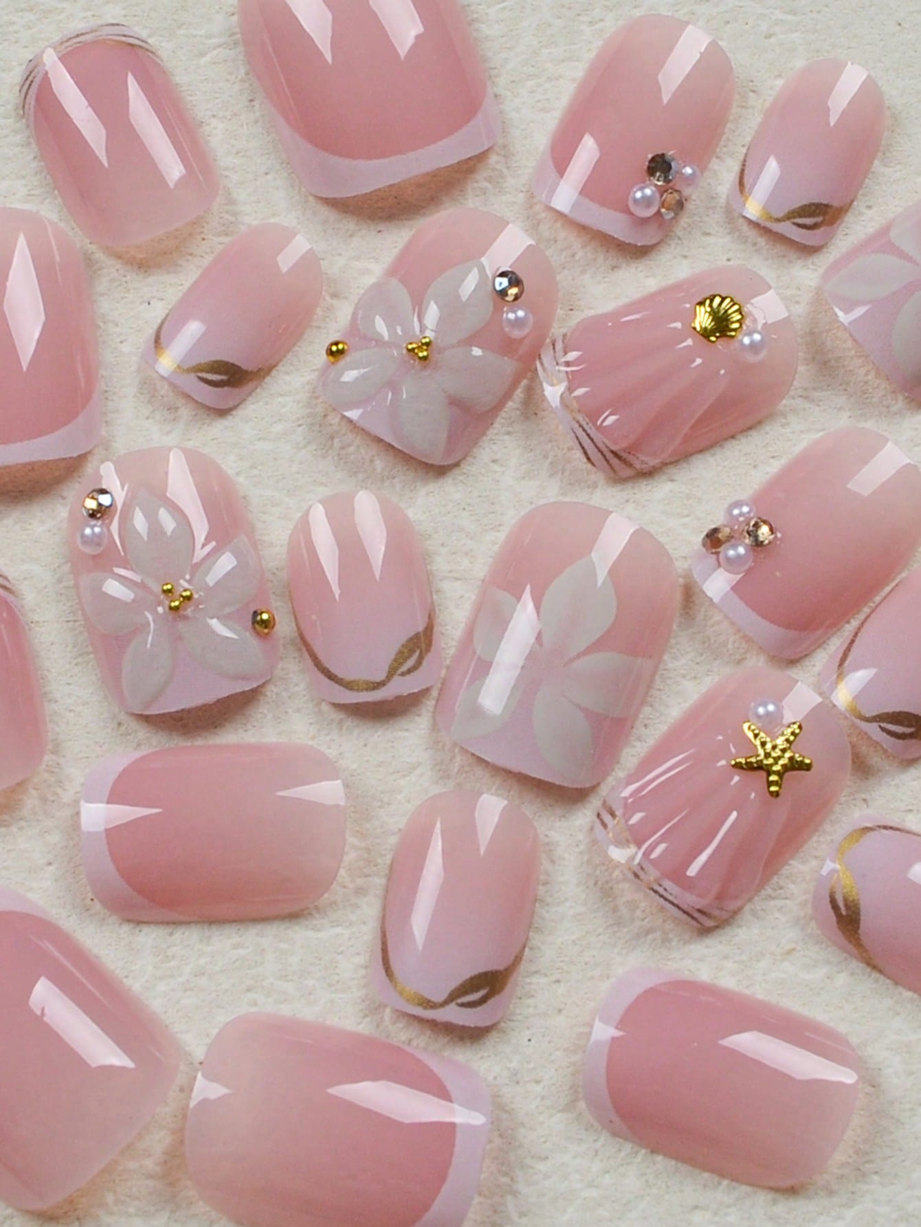 ชุดเล็บปลอมอะคริลิคแบบกดติด 24 - Nail Art Jelly บทวิจารณ์และราคา
