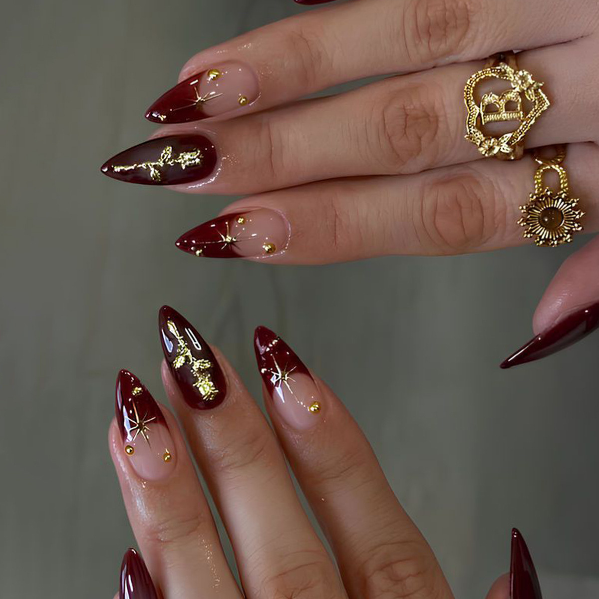 ชุดเล็บปลอมแบบกดติด 24 ชิ้น ลา - Nail Art Y2K บทวิจารณ์และราคา