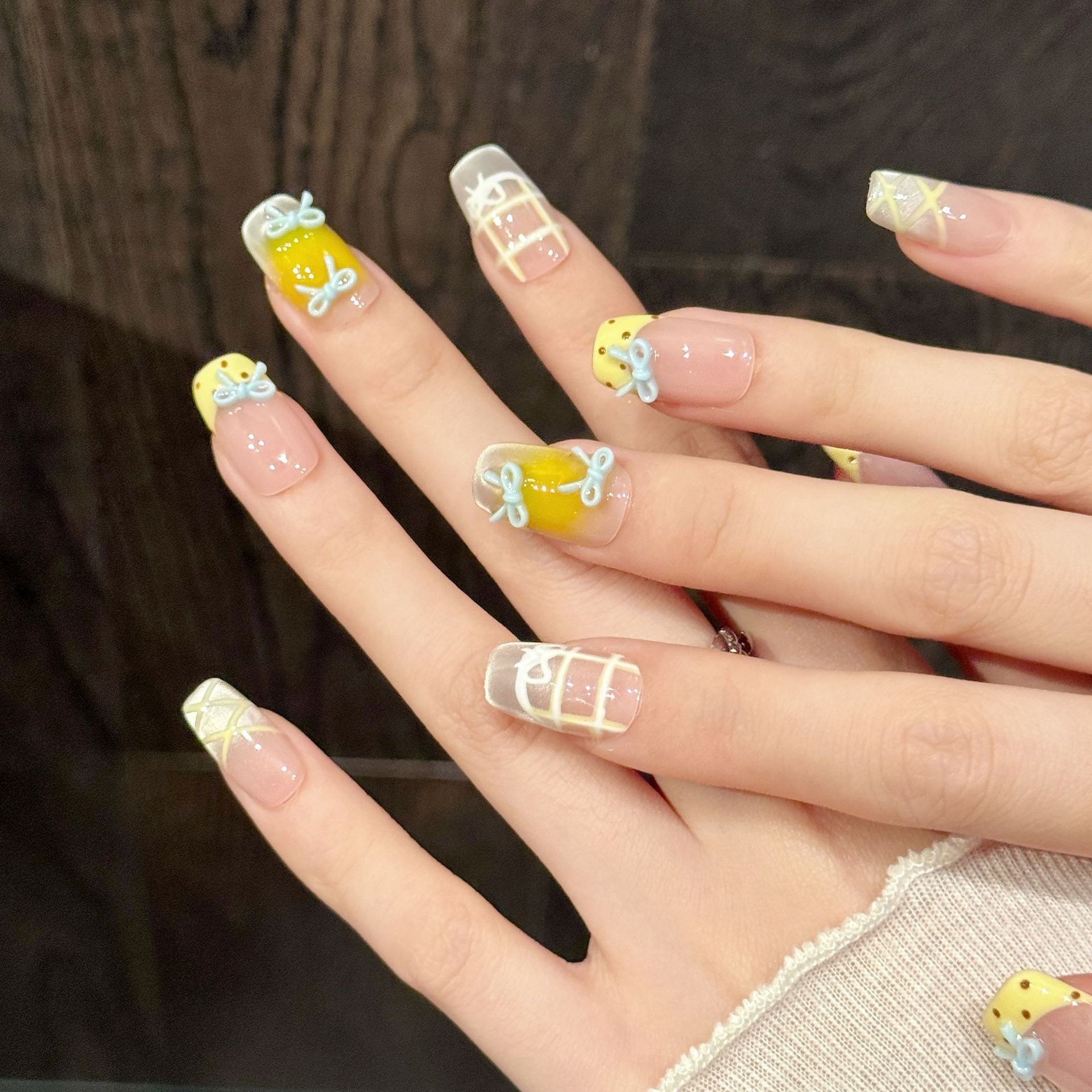 เล็บปลอมสำเร็จรูป 10 ชิ้น ลายก - Nail Art Y2K บทวิจารณ์และราคา