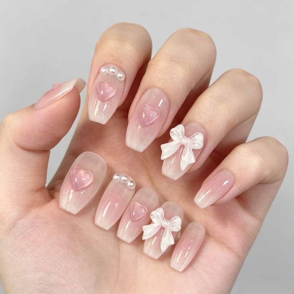 เล็บปลอมสีชมพูหวานสไตล์เจ้าหญิ - Nail Art Y2K บทวิจารณ์และราคา