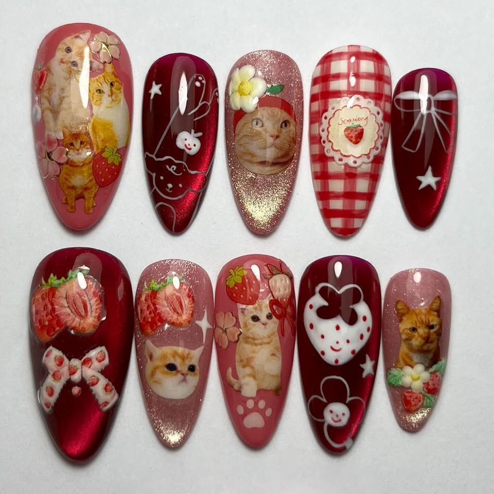 เล็บปลอมลายแมวสตรอว์เบอร์รี่ 2 - Nail Art Y2K บทวิจารณ์และราคา